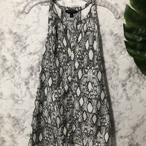 Banana Republic Sleeveless Snake Print Blouse Womens Size Medium Tunic Top